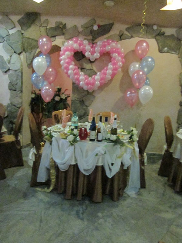 Основной зал — Микос