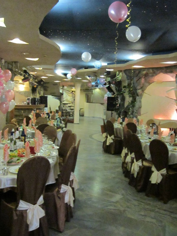 Основной зал — Микос