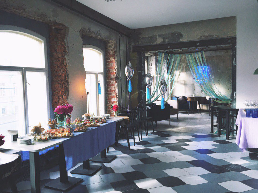 Основной зал