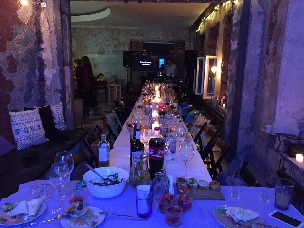 Основной зал — Staff only