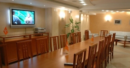 Основной зал