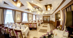 Основной зал — интерьер зала