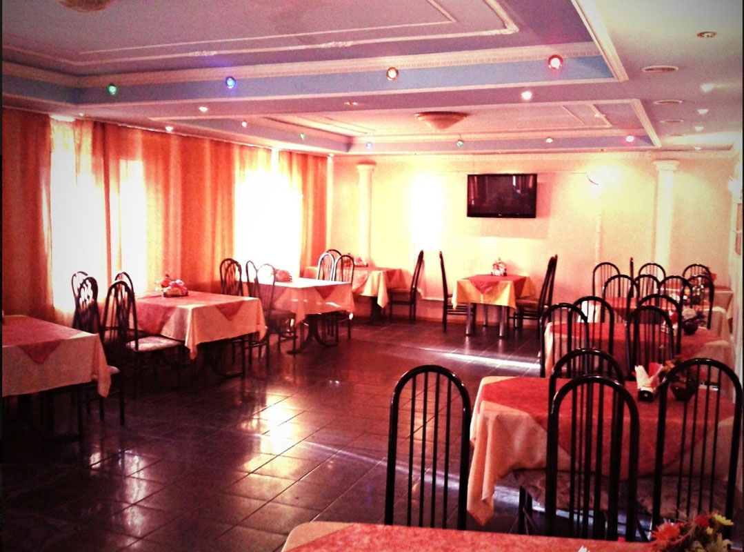 Микис — Основной зал, фото банкетного зала