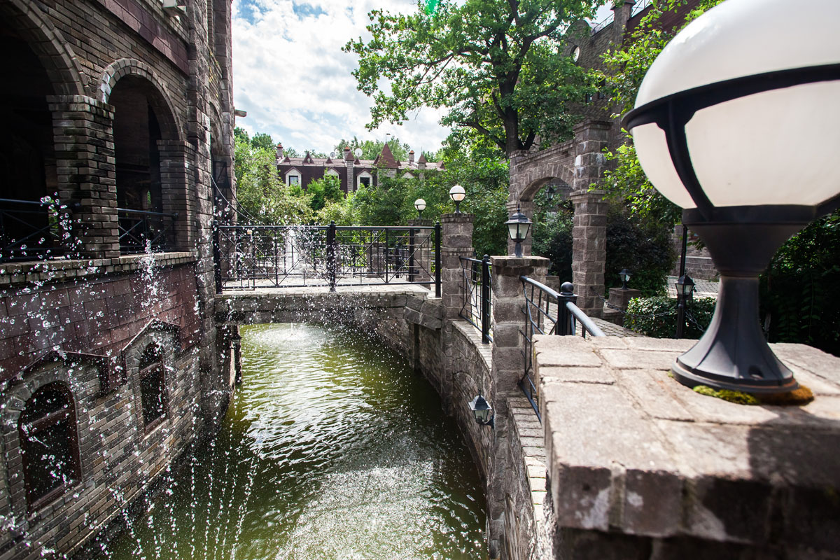 Гостинично-Банкетный Комплекс Немчиновка парк — Колизей  (открытый шатер), фото банкетного зала