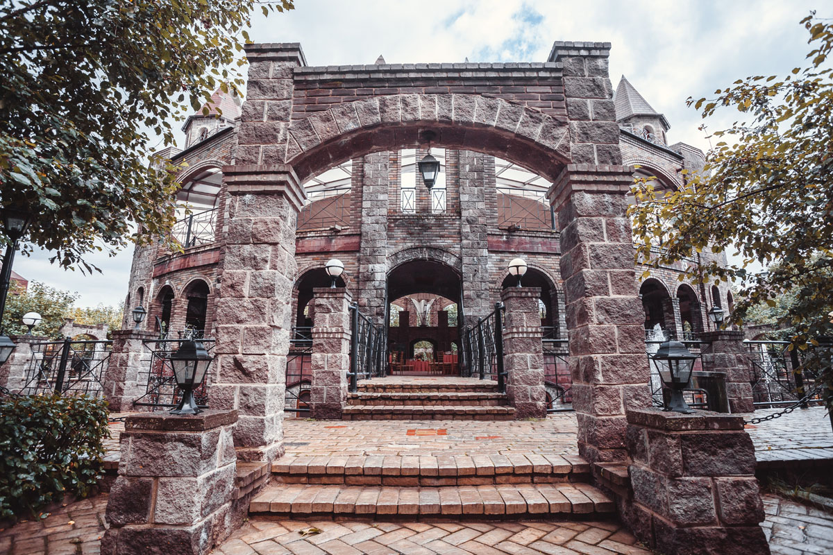 Колизей  (открытый шатер) — Гостинично-Банкетный Комплекс Немчиновка парк