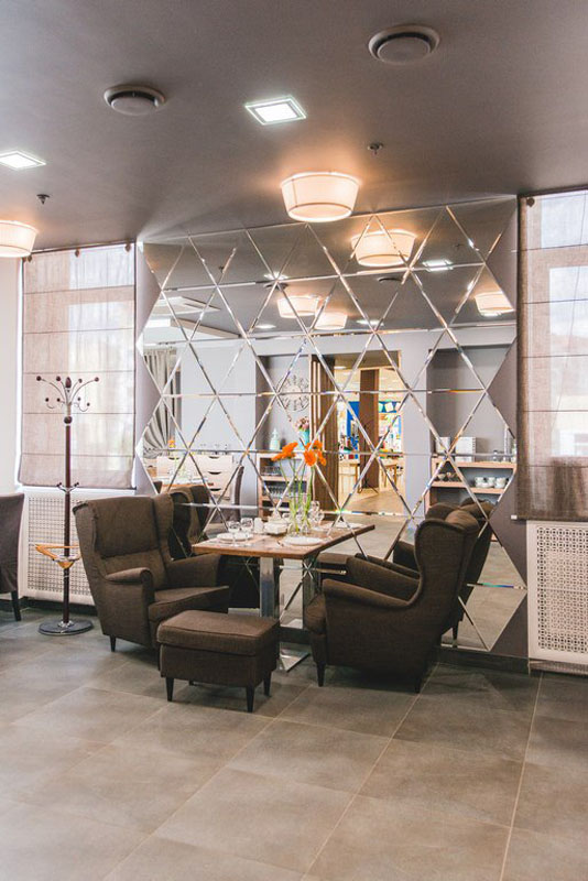 Основной зал — Семейные Традиции