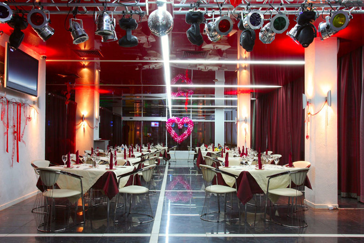 Основной зал