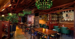 Основной зал