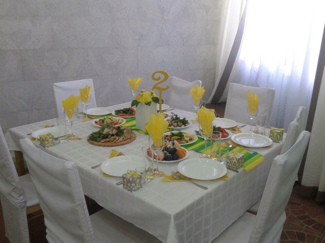 Основной зал — Хорошо едим