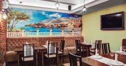 Основной зал