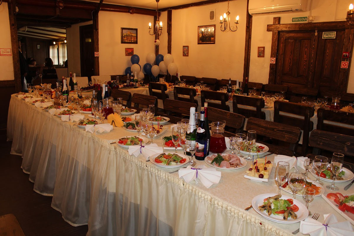 Основной зал — Grill bar Bierhaus