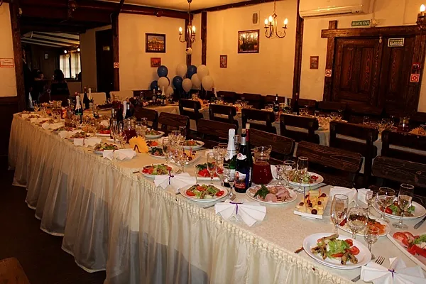 Grill bar Bierhaus, Основной зал — фото