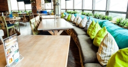 Основной зал — интерьер зала