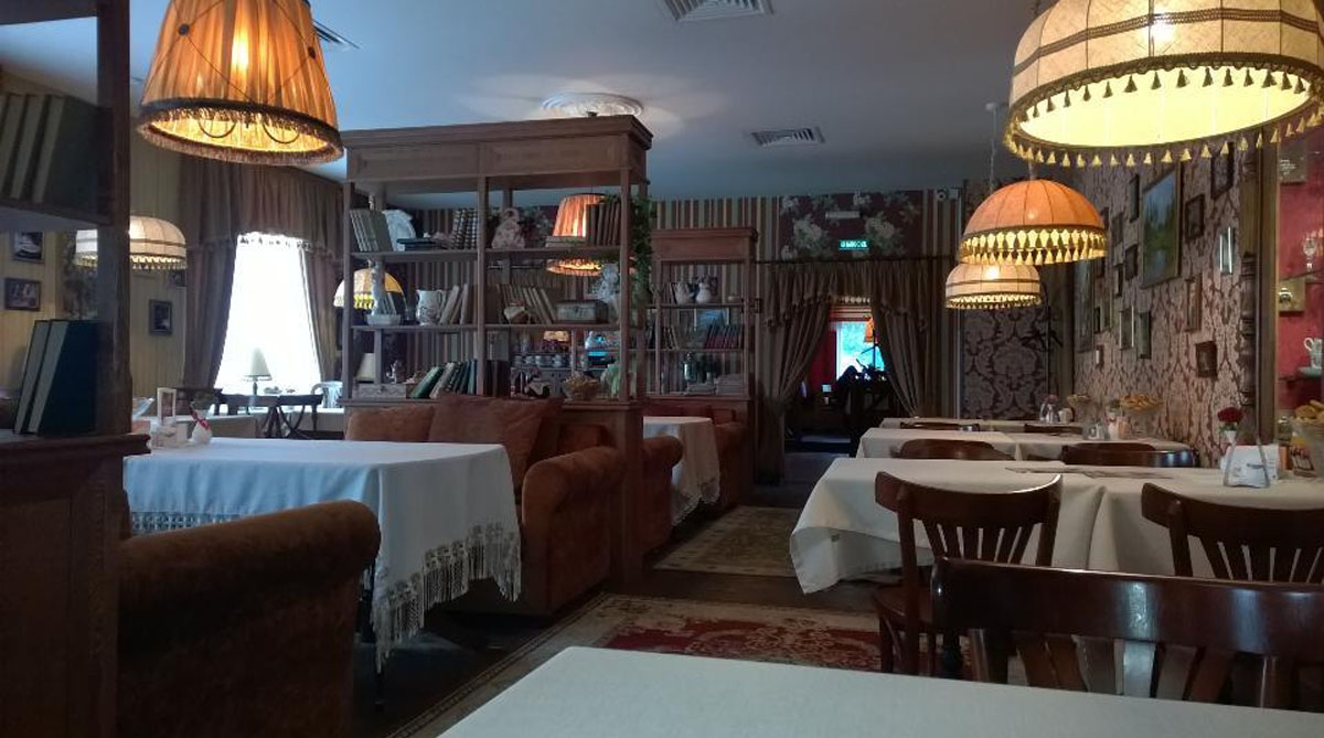 Основной зал — Хуторок на Куйбышева