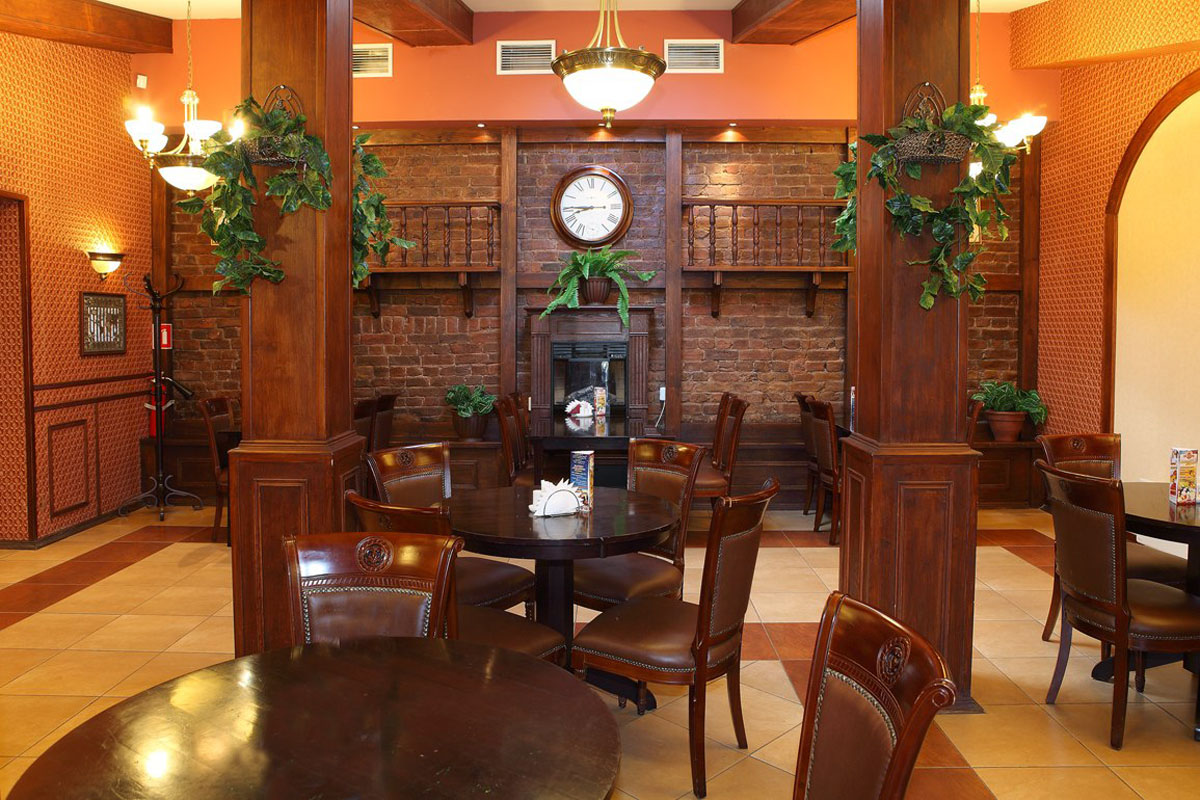 Основной зал