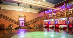 Основной зал — интерьер зала