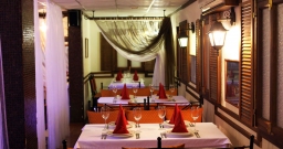 Основной зал — интерьер зала