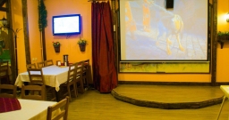 Основной зал