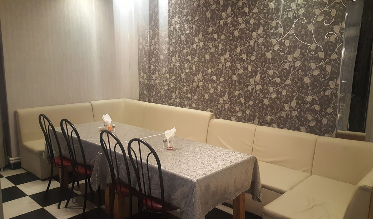 Основной зал — Райхан