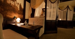 Основной зал