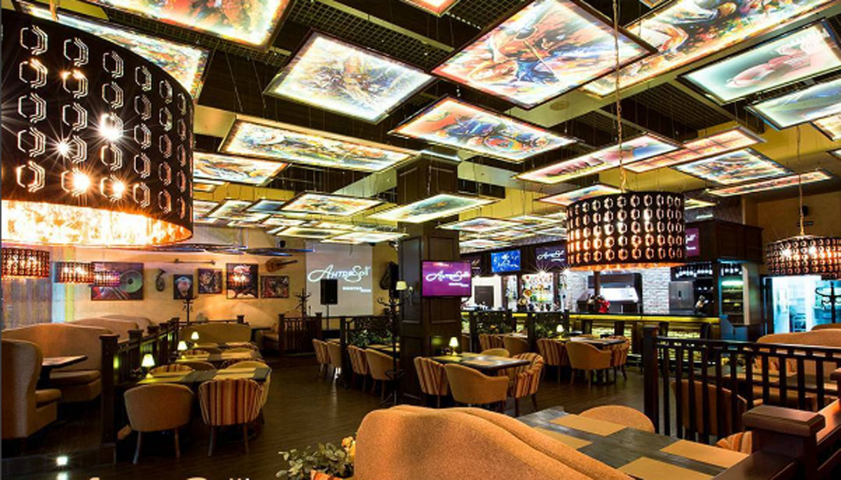 Основной зал — Антресоль