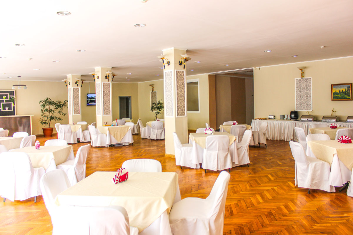 Санаторий Светлана — Солнечный зал, фото банкетного зала