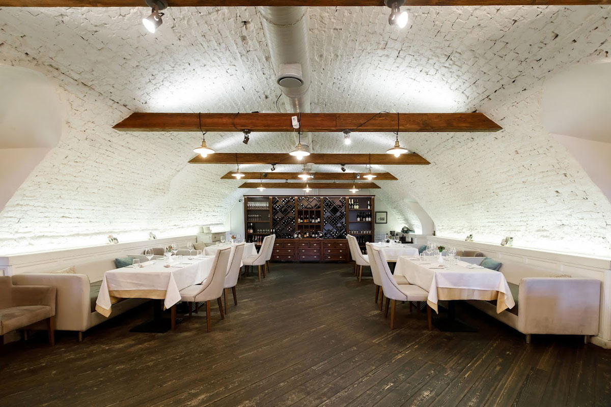 Белый зал — Почтовая Контора