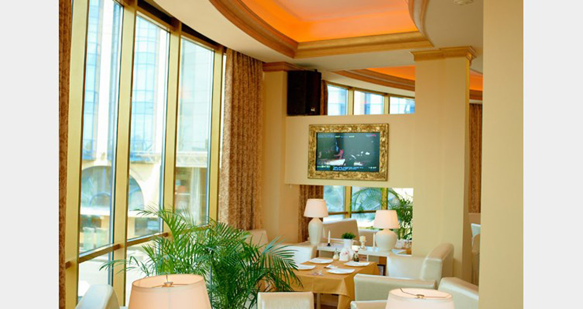 Основной зал — Кафе Маяк