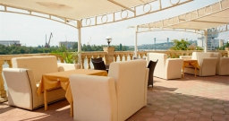 Основной зал — интерьер зала