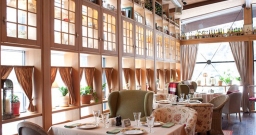 Основной зал