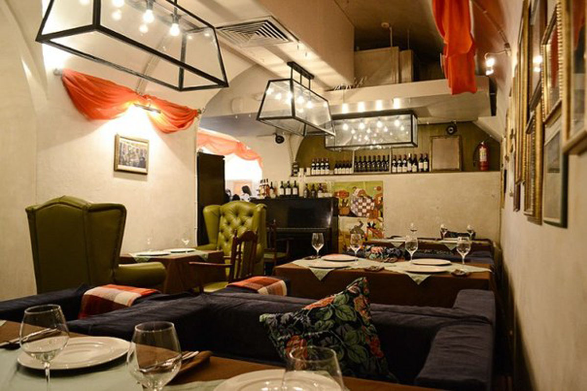 Ресторан Вино и мясо — Основной зал, фото банкетного зала