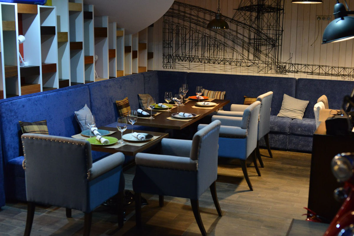 Основной зал — Паулинг