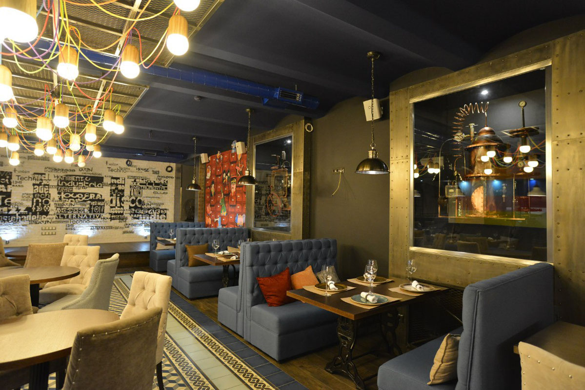 Основной зал — Паулинг