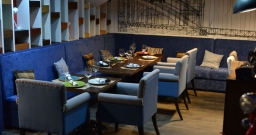 Основной зал — интерьер зала