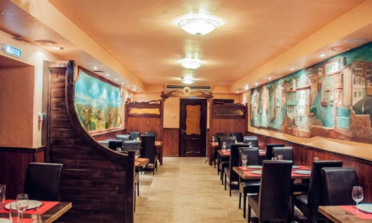 Основной зал — Сурнели