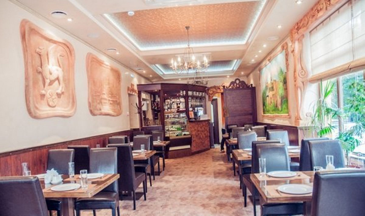 Банкетный зал — Сурнели