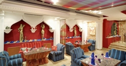 Основной зал — интерьер зала