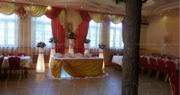 Основной зал