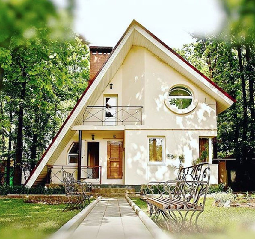 Основной зал — Бригантина