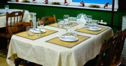 Основной зал — интерьер зала