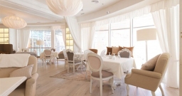 Основной зал — интерьер зала