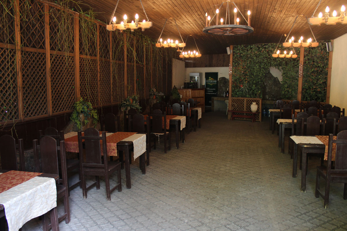 Основной зал — Легенды Кавказа