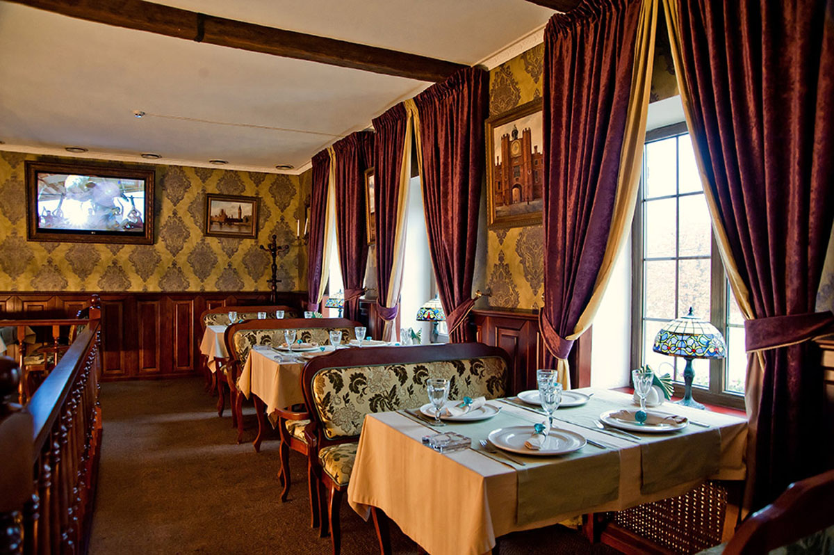 Основной зал