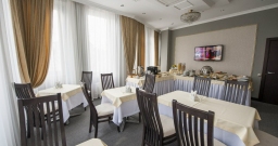 Основной зал