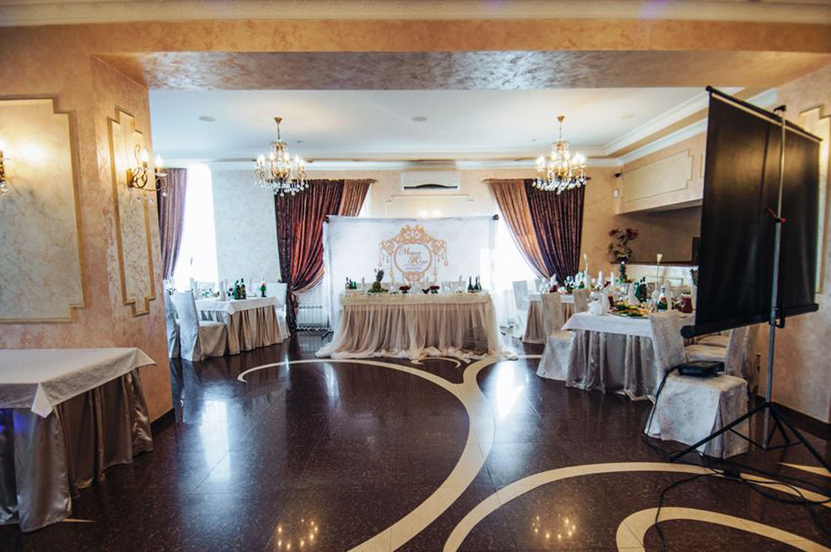 Основной зал — Шашлычный мир