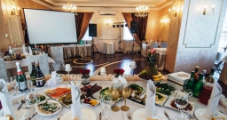 Основной зал — интерьер зала