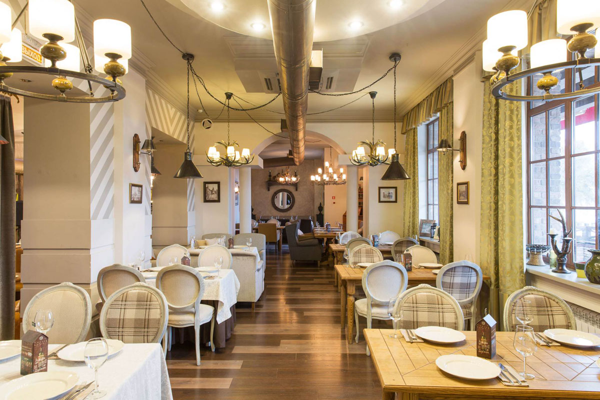 Зал на 120 человек — Фрау Мюллер