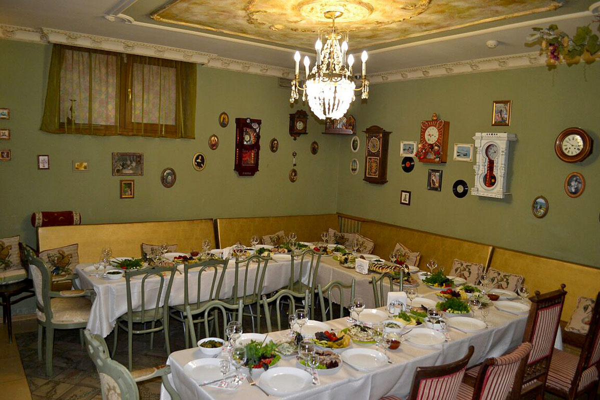 Основной зал