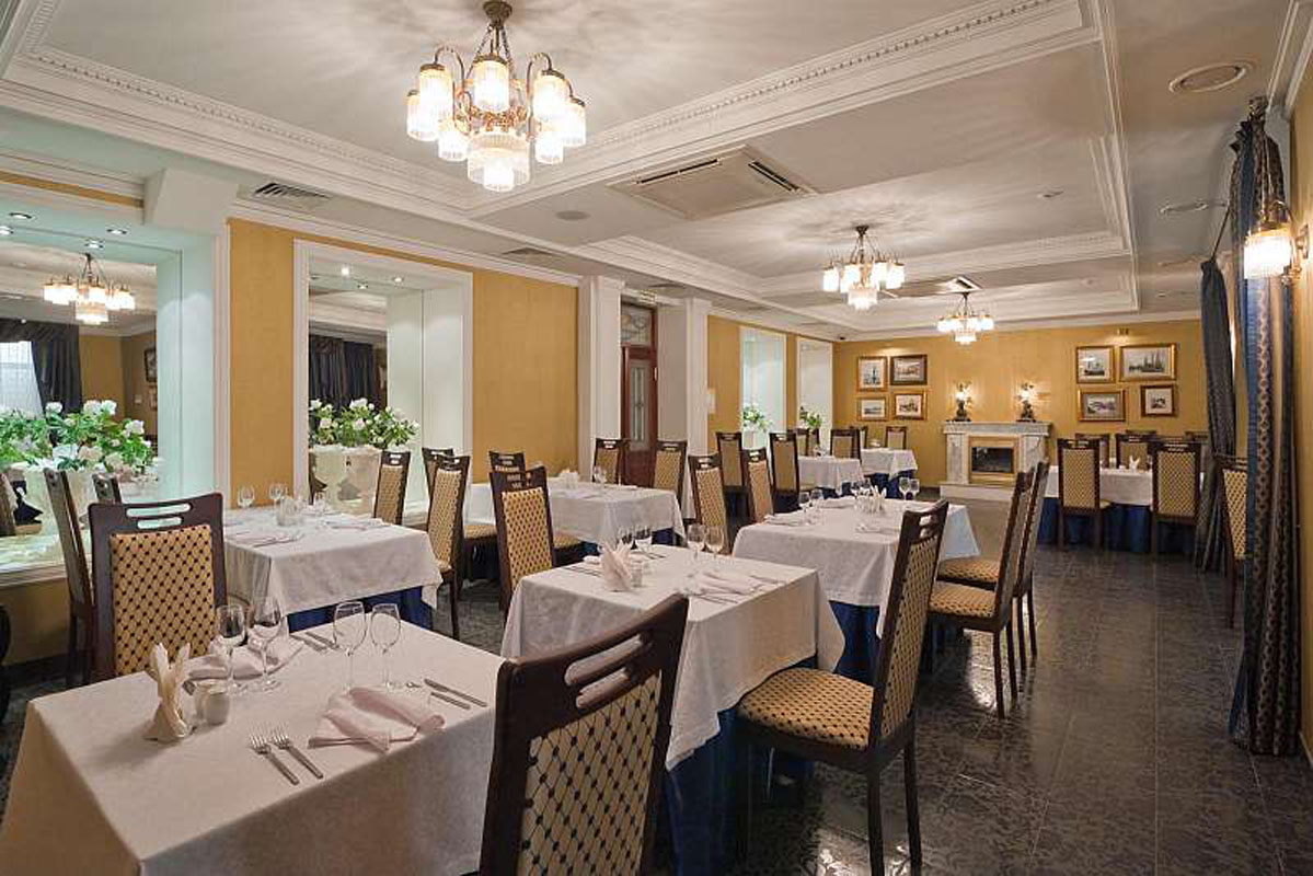 Зал на 50 человек — Эрмитаж