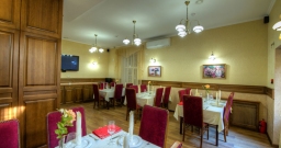 Основной зал